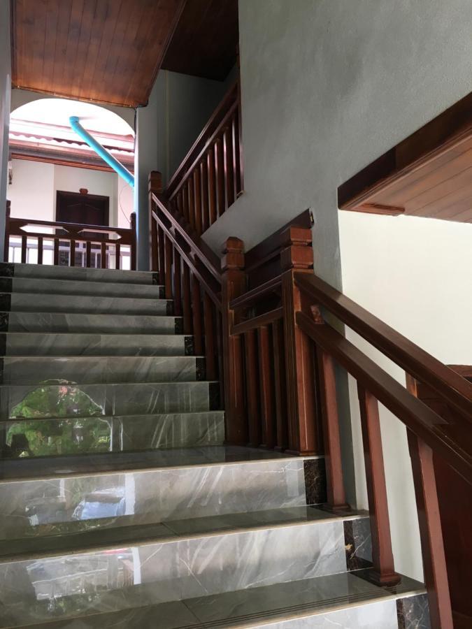 Villa Khounsok Sunset 루앙프라방 외부 사진